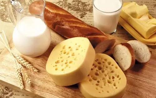 牛奶、酸奶、奶酪营养大比拼