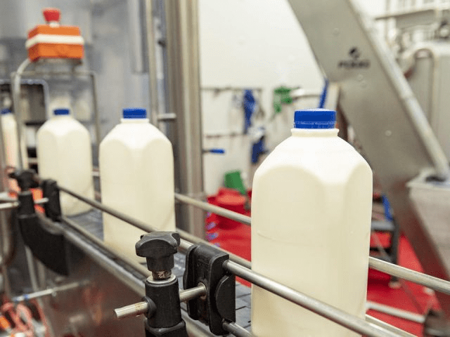 澳人不喝牛奶了？澳洲牛奶饮用量十年锐减13%，植物性奶制品受追捧！(图1)