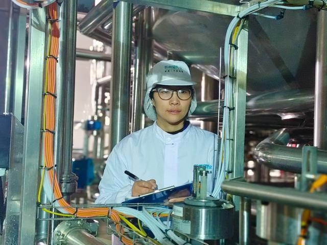 新华西乳业肖艳玲：专注食品加工16年，致力创新优化工艺技术