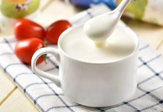 什么情况不能喝酸奶？哪些人不宜饮用酸奶？